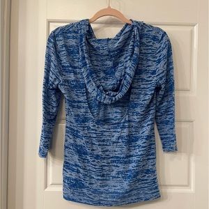 Blue keyhole back workout top size medium